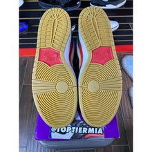 Load image into Gallery viewer, NIKE SB LOW SEATTLE SUPERSONICS SZ 15 BRAND NEW