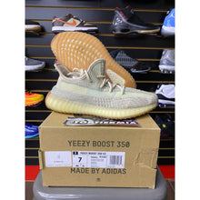 Load image into Gallery viewer, YEEZY 350 V2 CITRIN SZ 7