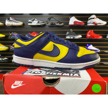 Load image into Gallery viewer, NIKE DUNK LOW MICHIGAN SZ 11