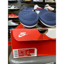 Load image into Gallery viewer, NIKE DUNK LOW MICHIGAN SZ 11