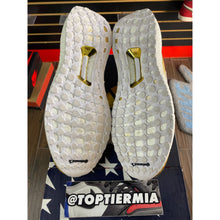 Load image into Gallery viewer, ADIDAS COPA MUNDIAL 18 ULTRA BOOST KITH GOLDEN GOAL SZ 9.5