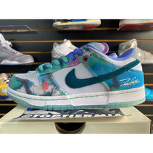 Load image into Gallery viewer, NIKE SB DUNK LOW X FUTURA BLEACHD AQUA SZ 7 BRAND NEW