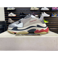 Load image into Gallery viewer, BALENCIAGA TRIPLE S SILVER SZ 8