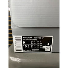 Load image into Gallery viewer, AIR JORDAN 4 X UNDEFEATED SZ 9