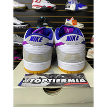 Load image into Gallery viewer, NIKE SB DUNK RAYSSA LEAL SZ 10.5 BRAND NEW