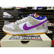 Load image into Gallery viewer, NIKE SB DUNK RAYSSA LEAL SZ 10.5 BRAND NEW