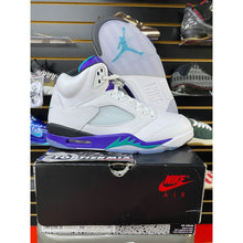 Load image into Gallery viewer, AIR JORDAN 5 GRAPE 2025 SZ 10.5 BRAND NEW