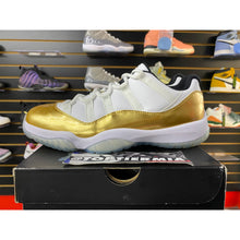 Load image into Gallery viewer, AIR JORDAN 11 CLOSING CEREMONY SZ 10 BRAND NEW W FLAW
