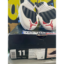 Load image into Gallery viewer, air jordan 12 playoff 2012 sz 11
