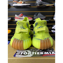 Load image into Gallery viewer, YEEZY 350 V2 FROZEN YELLOW SZ 7
