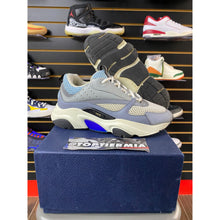 Load image into Gallery viewer, DIOR B22 WHITE BLUE SZ 7
