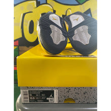 Load image into Gallery viewer, air jordan 4 lightning 2021 sz 11
