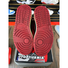 Load image into Gallery viewer, AIR JORDAN 1 HIGH BRED (GS) 2013 SZ 8
