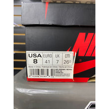 Load image into Gallery viewer, AIR JORDAN 1 HIGH OG BANNED 2016 SZ 8
