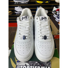 Load image into Gallery viewer, A BATHING BAPE APE BAPE STA TRIPLE WHITE SZ 9
