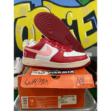 Load image into Gallery viewer, nike air force 1 low wmns valentines day 2004 sz 10w/8.5m
