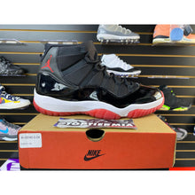 Load image into Gallery viewer, AIR JORDAN 11 PLAYOFF BRED SZ 12
