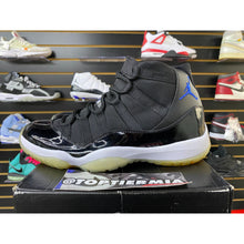 Load image into Gallery viewer, AIR JORDAN 11 SPACE JAM SZ 10 BRAND NEW
