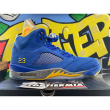 Load image into Gallery viewer, air jordan 5 laney varsity royal 2019 sz 10.5 BRAND NEW
