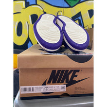 Load image into Gallery viewer, AIR JORDAN 1 HIGH ZOOM AIR CMFT PURPLE PATENT SZ 9
