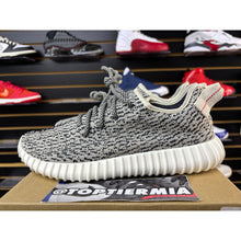 Load image into Gallery viewer, yeezy boost 350 turtle dove 2022 sz 9
