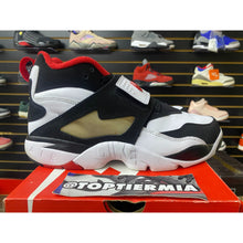 Load image into Gallery viewer, AIR DIAMOND TURF 49ERS SZ 10.5
