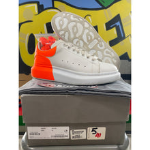 Load image into Gallery viewer, alexander mcqueen oversized sneaker white orange sz 41eu/8us
