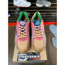 Load image into Gallery viewer, SAUCONY PROGRID OMNI 9 JEA TIPS TO DO LIST TAN SZ 11.5
