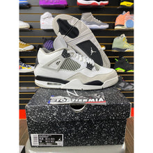Load image into Gallery viewer, AIR JORDAN 4 MILITARY BLACK SZ 11.5
