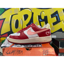 Load image into Gallery viewer, nike air force 1 low wmns valentines day 2004 sz 10w/8.5m

