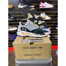 Load image into Gallery viewer, YEEZY 700 WAVERUNNER  SZ 10.5

