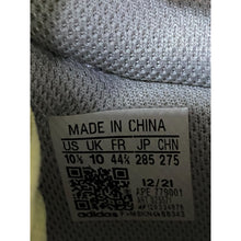 Load image into Gallery viewer, YEEZY 700 WAVERUNNER  SZ 10.5
