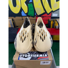 Load image into Gallery viewer, adidas yeezy foam runner mx cream clay 2021 sz 9
