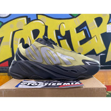 Load image into Gallery viewer, adidas yeezy boost 700 mnvn 2022 sz 10
