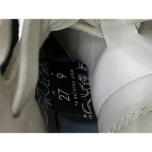 Load image into Gallery viewer, A BATHING BAPE APE BAPE STA MID WHITE SZ 9
