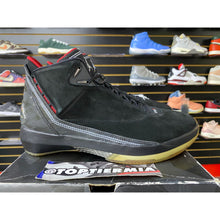 Load image into Gallery viewer, AIR JORDAN 22 BLACK VARISTY RED SZ 10
