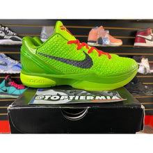 Load image into Gallery viewer, KOBE 6 PROTRO GRINCH SZ 7
