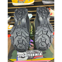 Load image into Gallery viewer, GV GALLERY x KOOL KIY x RASBERRY HILLS x x COMPLEXCON EXCLUSIVE SZ 8 BRAND NEW
