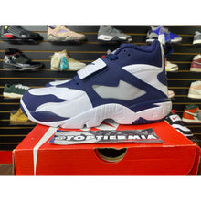 Load image into Gallery viewer, DIAMOND TURF COWBOYS SZ 10
