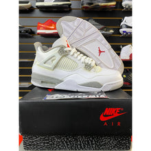 Load image into Gallery viewer, air jordan 4 oreo 2021 sz 11
