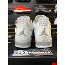 Load image into Gallery viewer, air jordan 4 oreo 2021 sz 11
