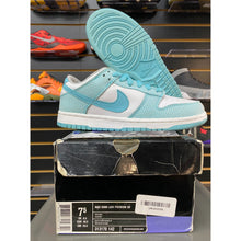 Load image into Gallery viewer, NIKE SB LOW HIGH HAIR SZ 7.5
