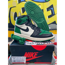 Load image into Gallery viewer, AIR JORDAN 1 HIGH OG PINE GREEN USED SZ 9.5
