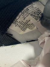 Load image into Gallery viewer, air jordan 1 low gs black toe 2023 sz 6.5
