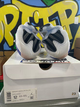 Load image into Gallery viewer, air jordan 11 low wmns white concord 2020 sz 12w/10.5m BRAND NEW
