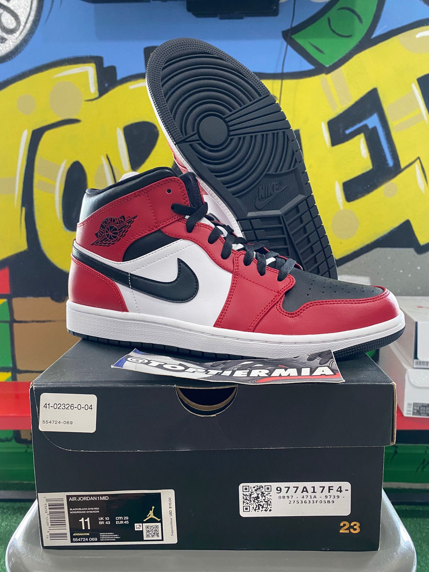 air jordan 1 mid chicago toe 2020 sz 11 BRAND NEW