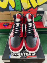 Load image into Gallery viewer, air jordan 1 mid chicago toe 2020 sz 11 BRAND NEW
