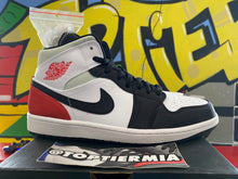 Load image into Gallery viewer, air jordan 1 mid red black toe 2020 sz 11 BRAND NEW
