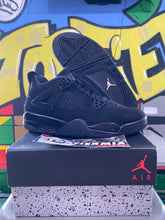 Load image into Gallery viewer, air jordan 4 gs black cat 2020 sz 7y
