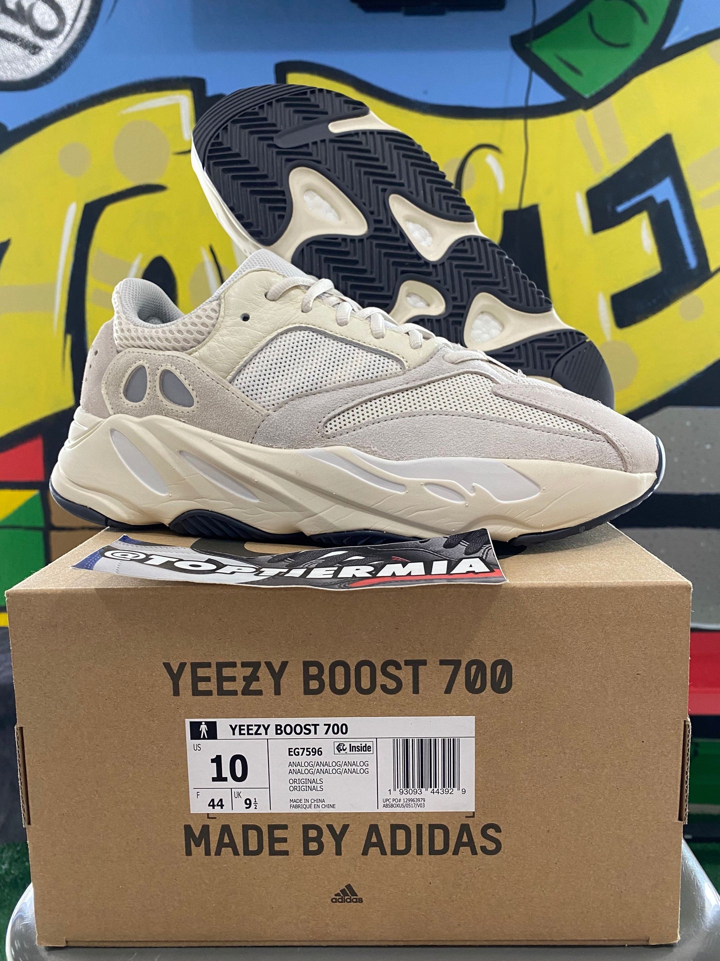 yeezy boost 700 analog 2023 sz 10